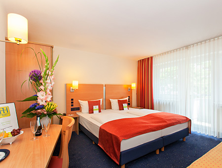 Favored Hotel Plaza Frankfurt